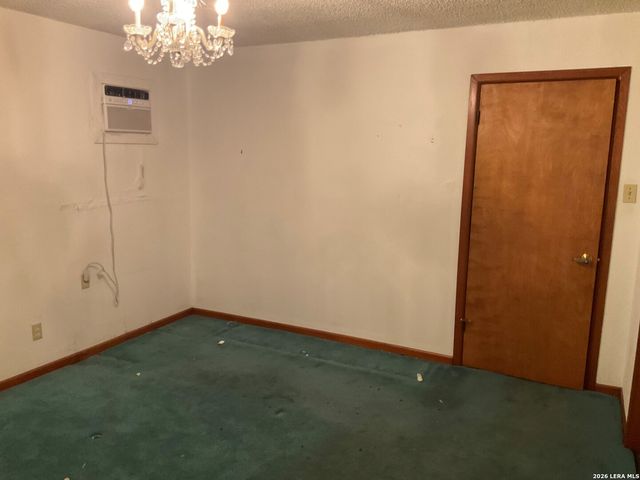 243 General Krueger, San Antonio, TX 78213