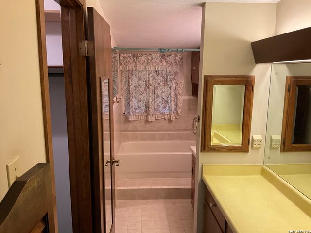 243 General Krueger, San Antonio, TX 78213