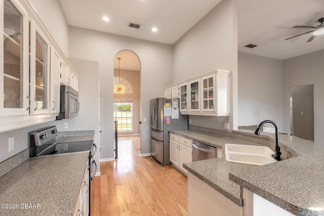 1103 Lake Legro Court, Orlando, FL 32835