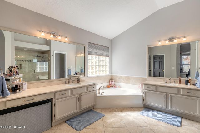 1103 Lake Legro Court, Orlando, FL 32835