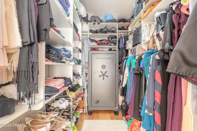 1103 Lake Legro Court, Orlando, FL 32835