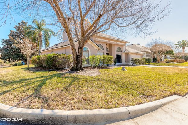 1103 Lake Legro Court, Orlando, FL 32835