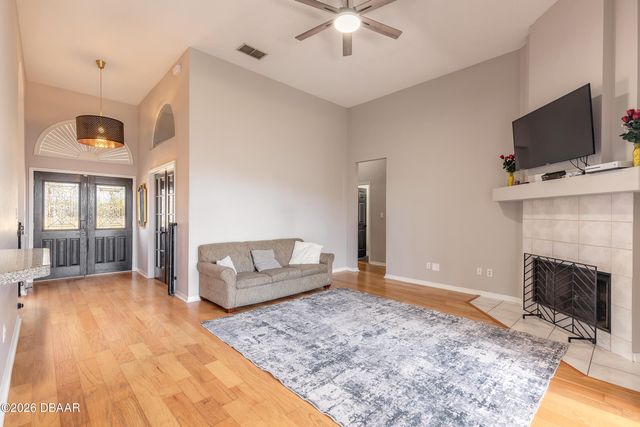 1103 Lake Legro Court, Orlando, FL 32835