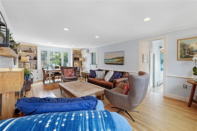 47 Kane Avenue, Middletown, RI 02842