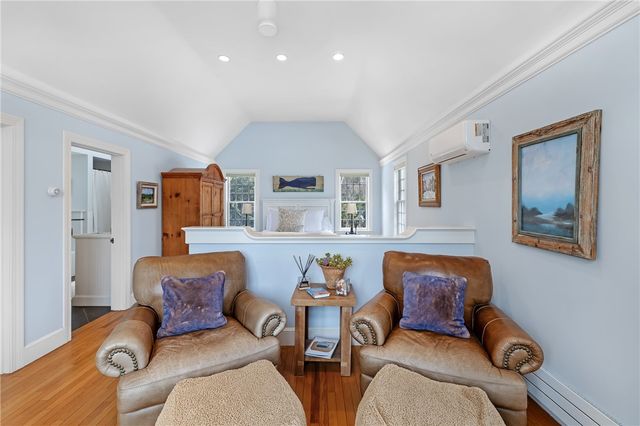 47 Kane Avenue, Middletown, RI 02842