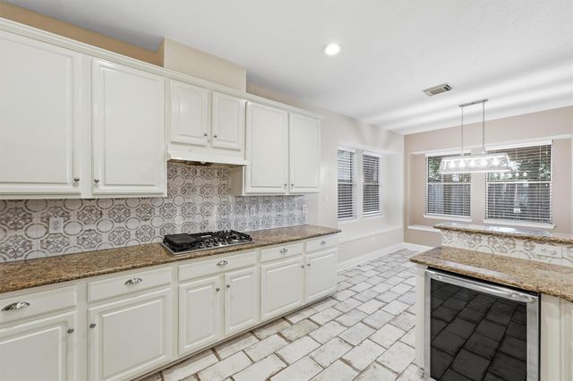 19307 Pinewood Bluff Lane, Humble, TX 77346