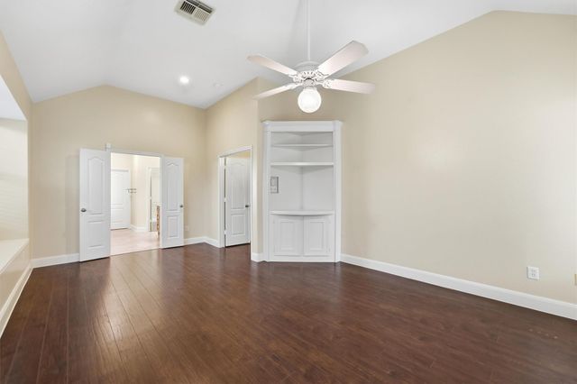 19307 Pinewood Bluff Lane, Humble, TX 77346