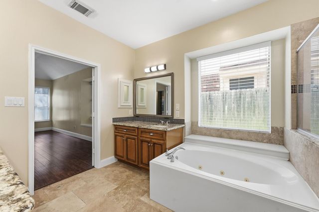 19307 Pinewood Bluff Lane, Humble, TX 77346