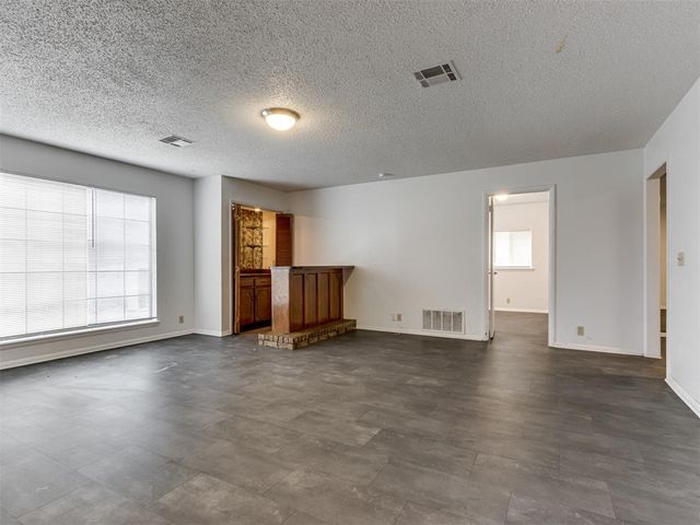 6805 NW 20th Street, Bethany, OK 73008