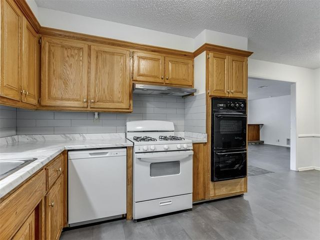 6805 NW 20th Street, Bethany, OK 73008