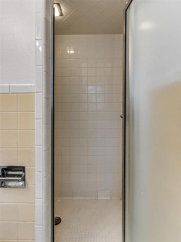 6805 NW 20th Street, Bethany, OK 73008