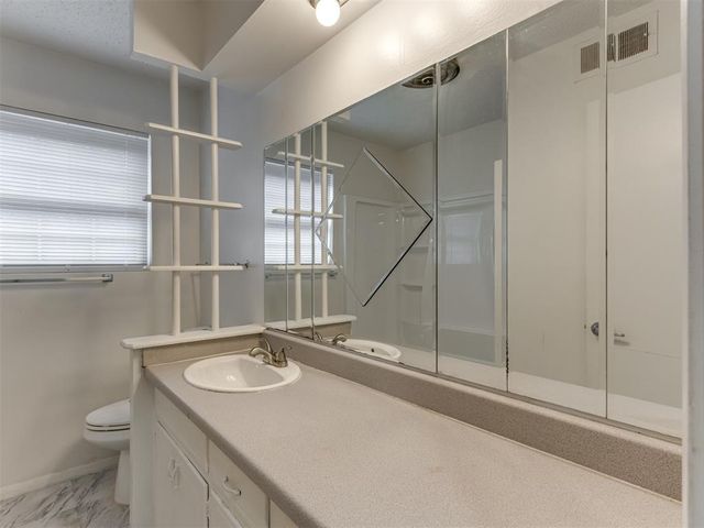 6805 NW 20th Street, Bethany, OK 73008