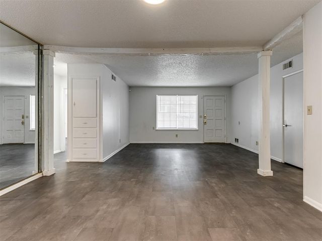 6805 NW 20th Street, Bethany, OK 73008