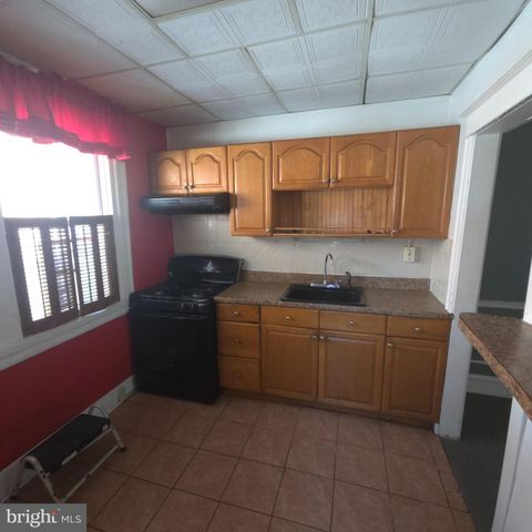 6003 CEDARHURST ST, Philadelphia, PA 19143