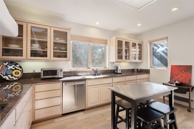 773 Aspen Compound, Santa Fe, NM 87501