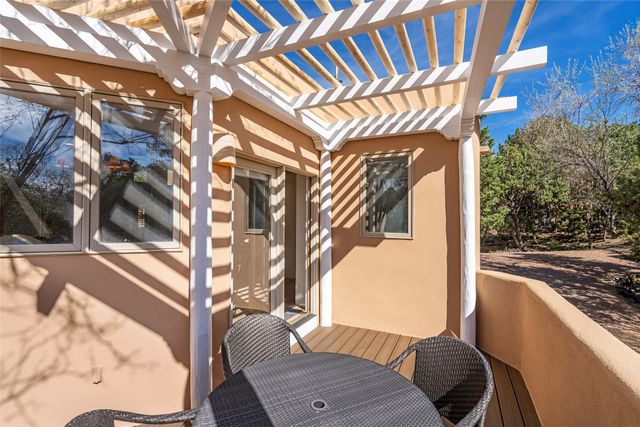 773 Aspen Compound, Santa Fe, NM 87501
