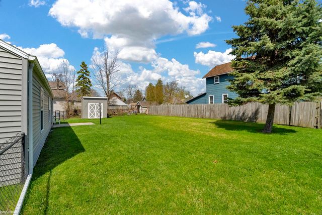 922 16th Street, Port Huron, MI 48060