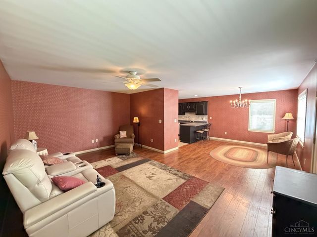 700 E Main Street, Hillsboro, OH 45133