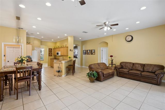 1040 KERSFIELD CIRCLE, Lake Mary, FL 32746