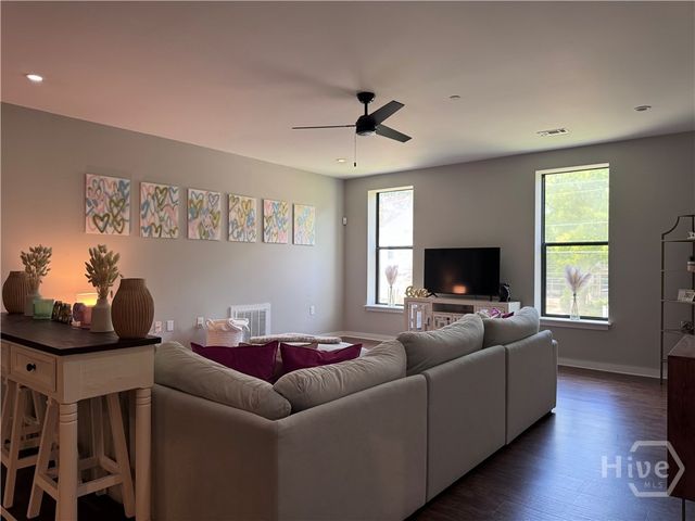 468 N Milledge Avenue 203, Athens, GA 30601