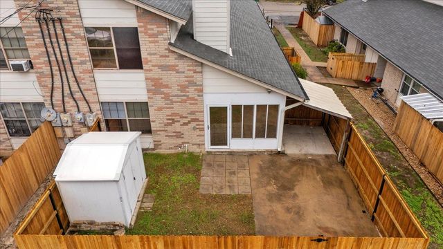 201 E Noton ST 104, Pflugerville, TX 78660