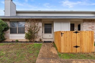 201 E Noton ST 104, Pflugerville, TX 78660