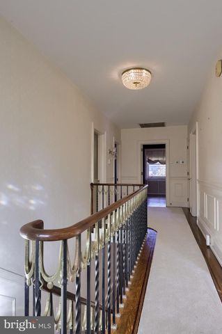 146 E SPRINGETTSBURY AVE, York, PA 17403