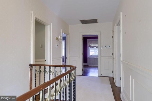 146 E SPRINGETTSBURY AVE, York, PA 17403