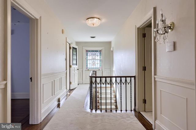 146 E SPRINGETTSBURY AVE, York, PA 17403