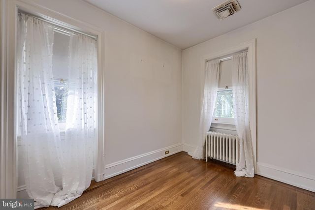 146 E SPRINGETTSBURY AVE, York, PA 17403