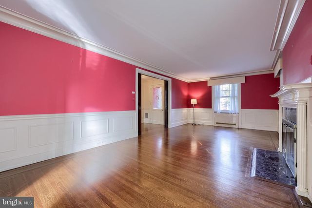 146 E SPRINGETTSBURY AVE, York, PA 17403