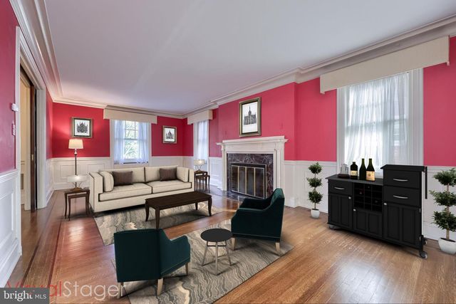 146 E SPRINGETTSBURY AVE, York, PA 17403