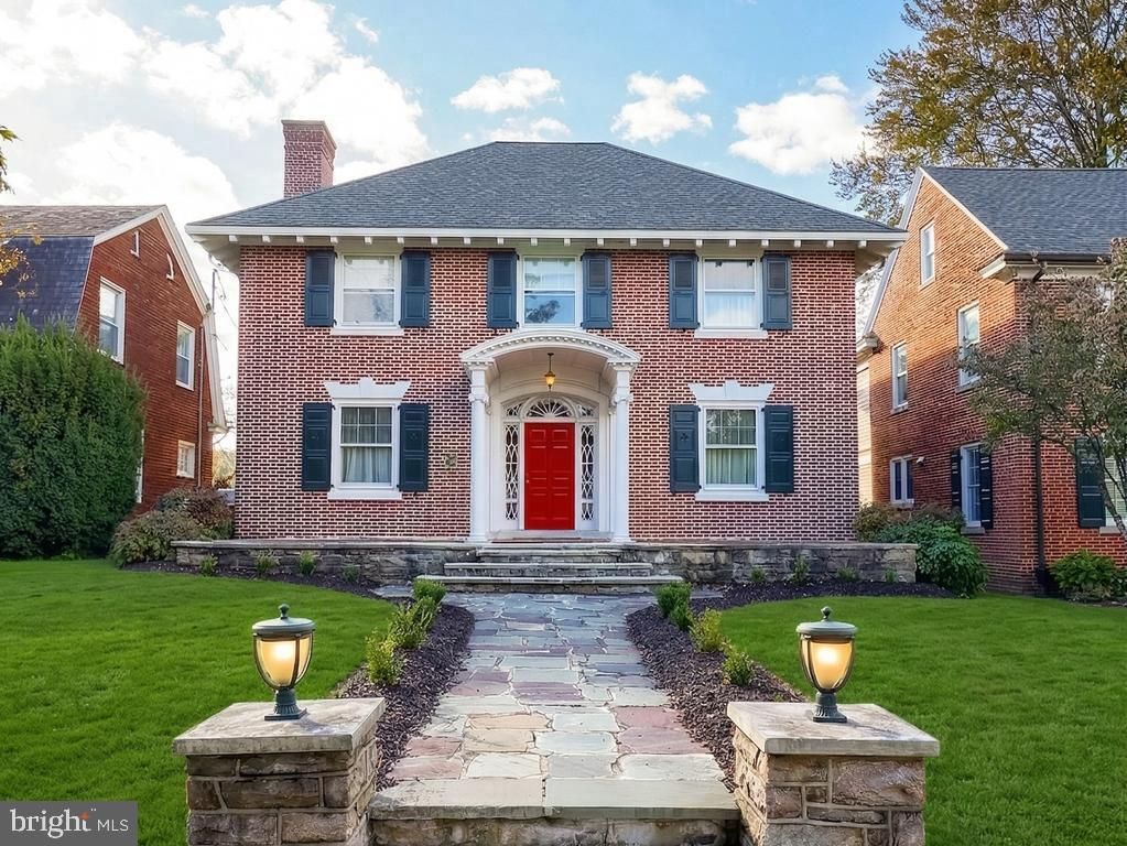 146 E SPRINGETTSBURY AVE, York, PA 17403