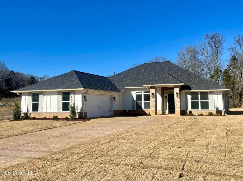 50 Farley Road, Byhalia, MS 38611