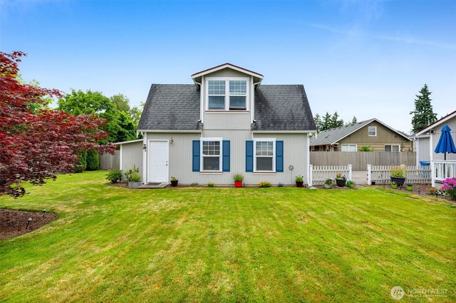 1702 7th Avenue SW, Puyallup, WA 98371