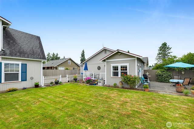 1702 7th Avenue SW, Puyallup, WA 98371
