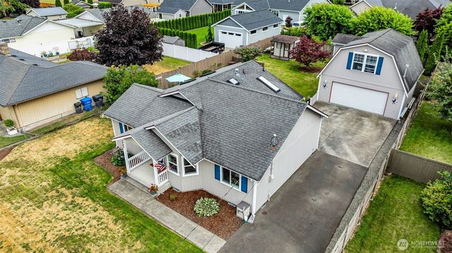 1702 7th Avenue SW, Puyallup, WA 98371