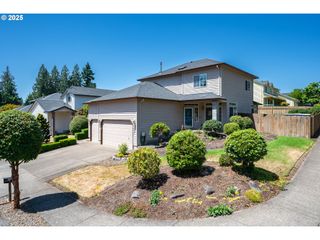 13631 S SQUIRE Dr, Oregon City, OR 97045