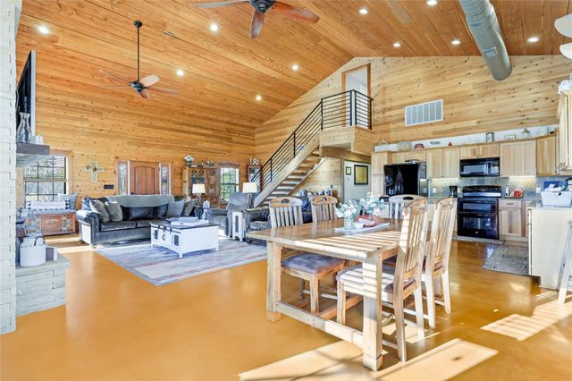 111 County Road 253, Bertram, TX 78605