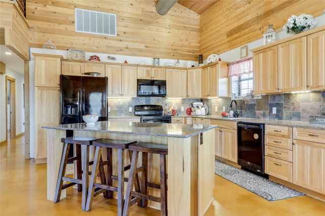 111 County Road 253, Bertram, TX 78605