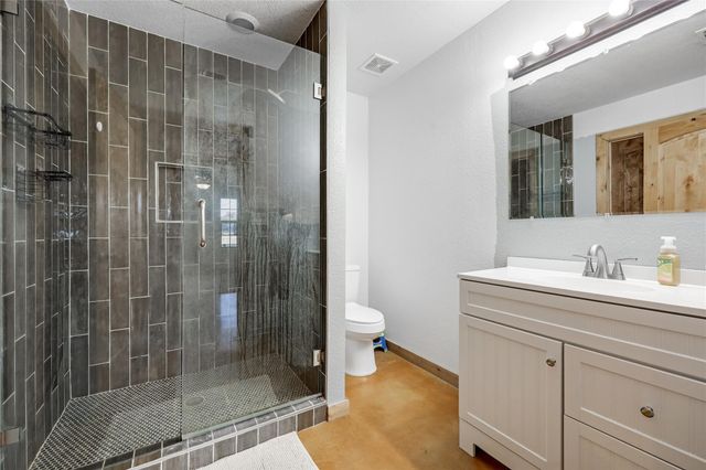 111 County Road 253, Bertram, TX 78605