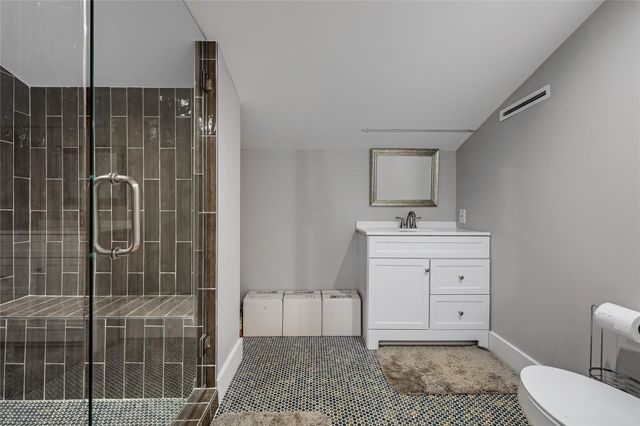 111 County Road 253, Bertram, TX 78605