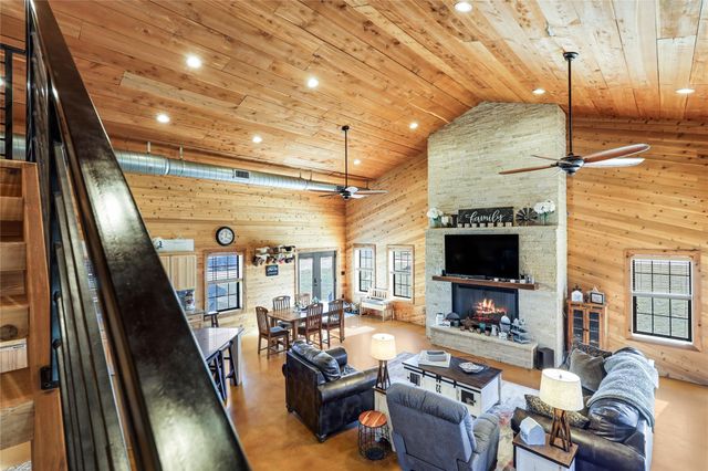 111 County Road 253, Bertram, TX 78605