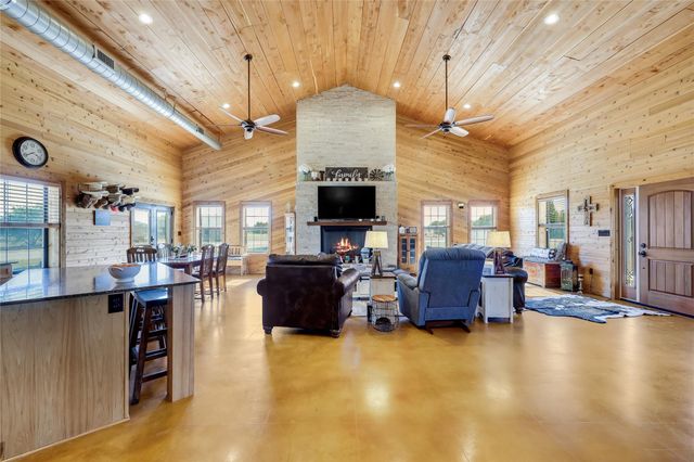 111 County Road 253, Bertram, TX 78605