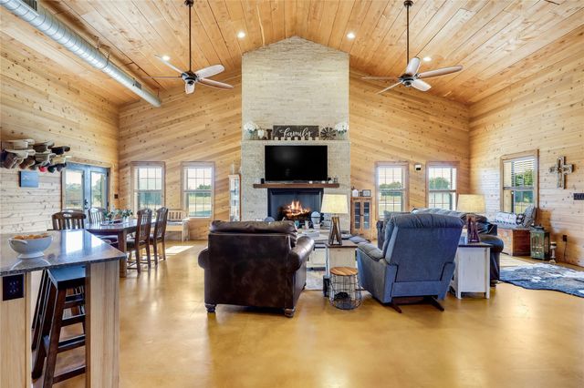 111 County Road 253, Bertram, TX 78605