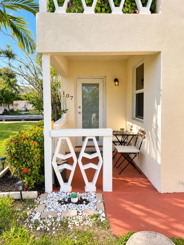 2591 NE 55TH Court 107, Fort Lauderdale, FL 33308