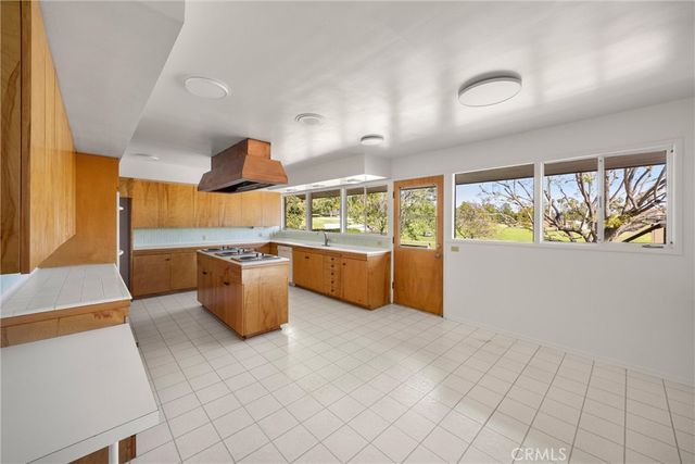 8780 Hillcrest Road, Buena Park, CA 90621