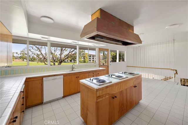 8780 Hillcrest Road, Buena Park, CA 90621