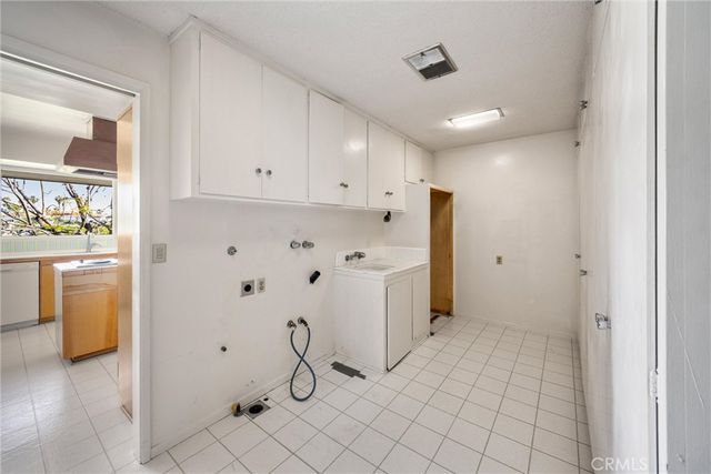 8780 Hillcrest Road, Buena Park, CA 90621