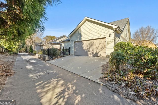 145 Dean Circle, Mcdonough, GA 30253